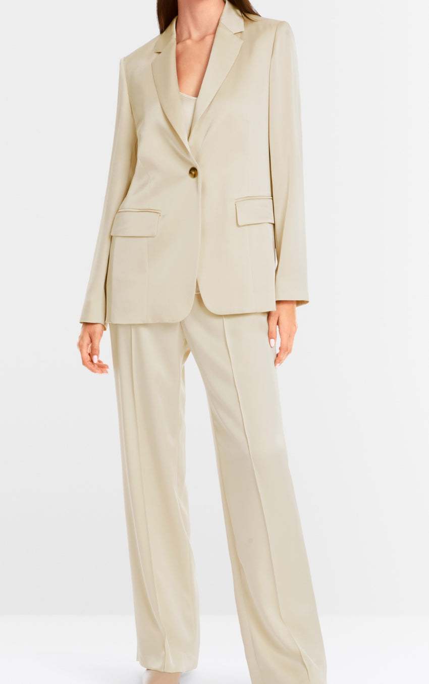 Off-white Fitted Blazer
